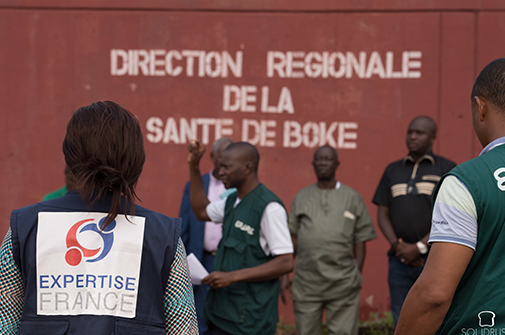 Exercice dans le cadre du projet PREPARE, en Guinée. © Julien Geay/Solid Rusk pour Expertise France